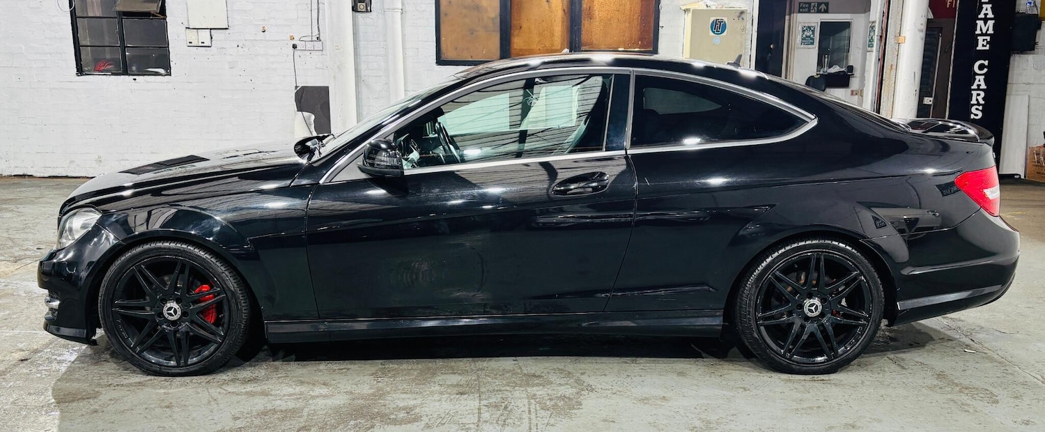 Used Mercedes-Benz C Class 2013 for sale - 76952907: Photo 9