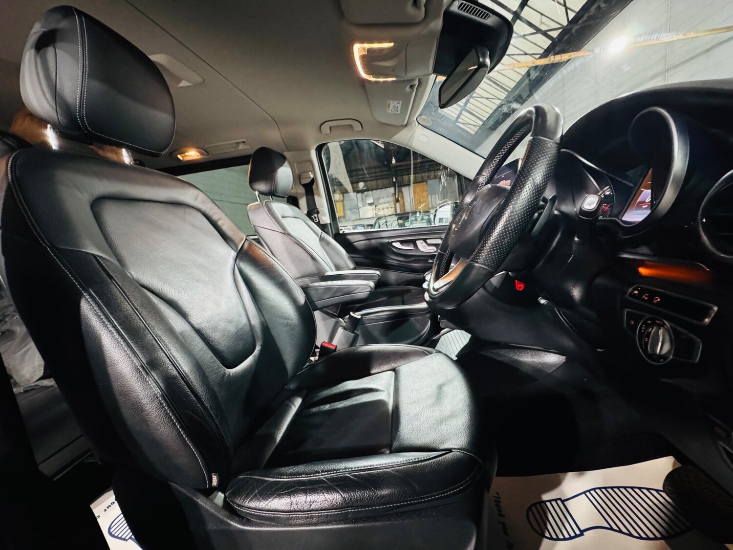 Used Mercedes-Benz V-Class for sale - 76952866: Photo 13