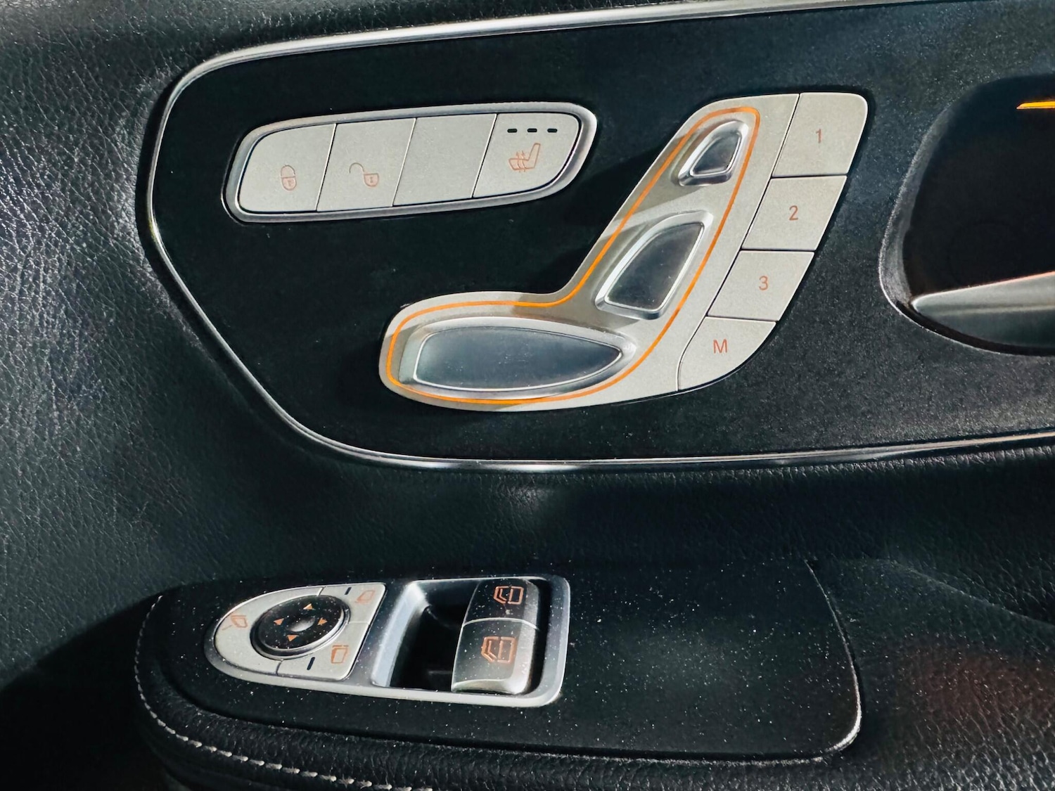 Used Mercedes-Benz V-Class for sale - 76952866: Photo 21