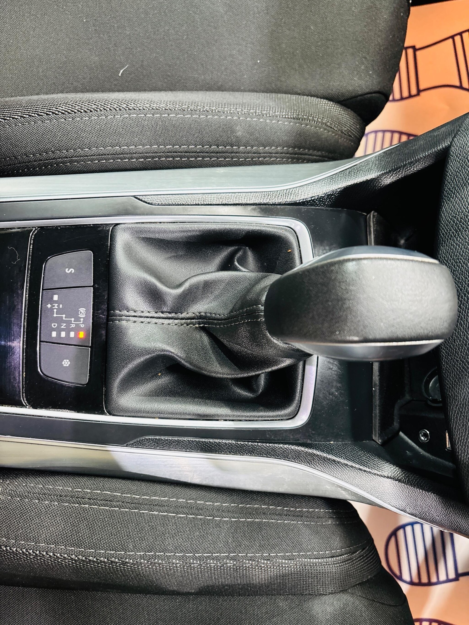 Used Peugeot 308 2015 for sale - 76399183: Photo 30