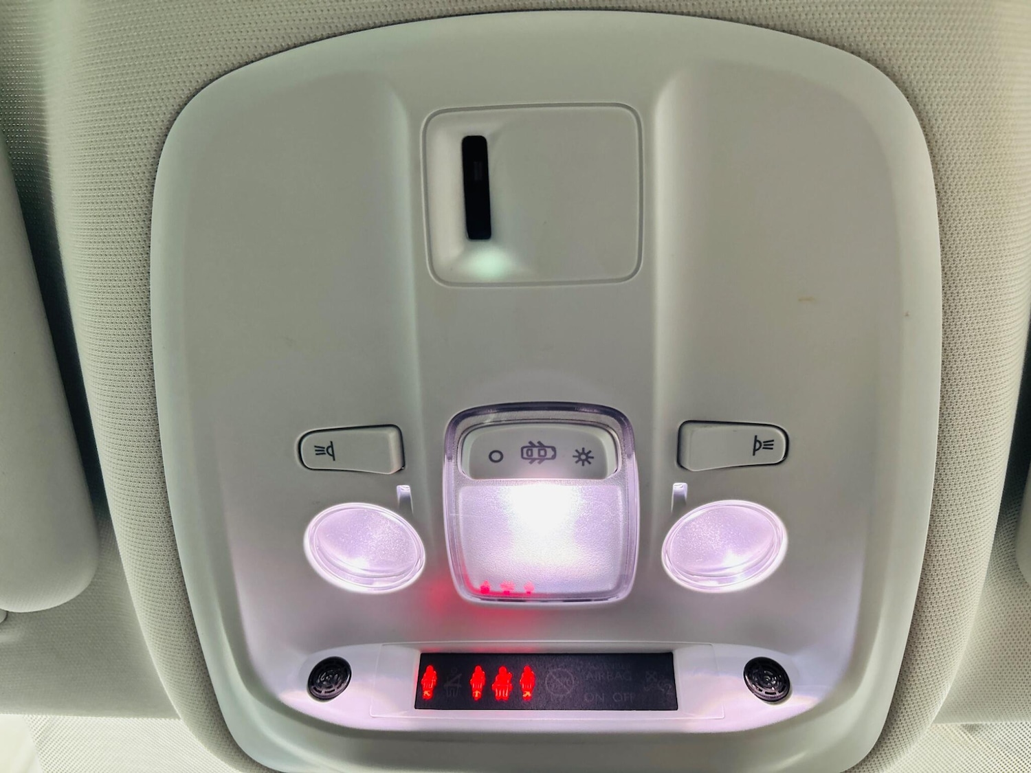 Used Peugeot 308 2015 for sale - 76399183: Photo 32