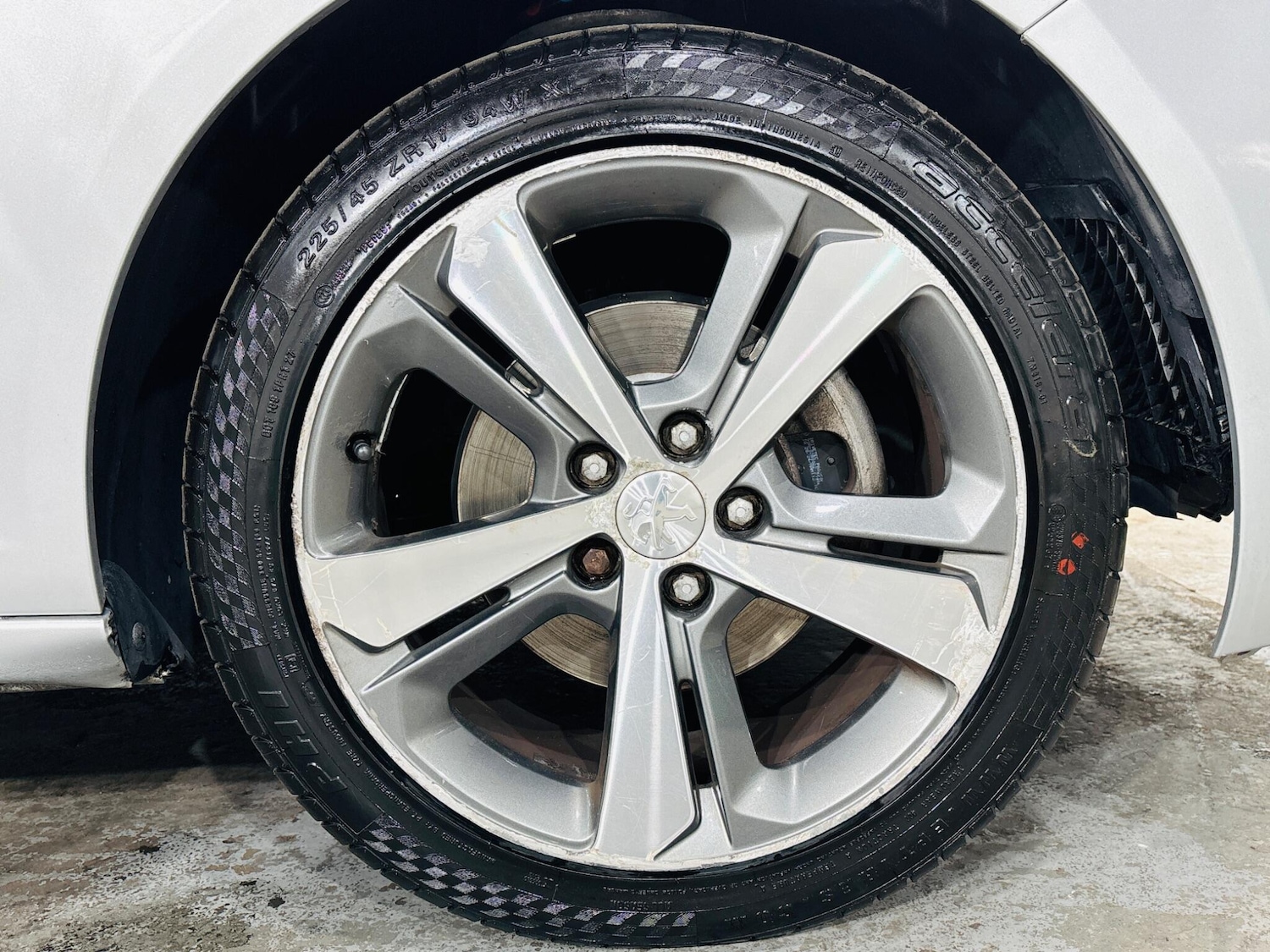 Used Peugeot 308 2015 for sale - 76399183: Photo 35