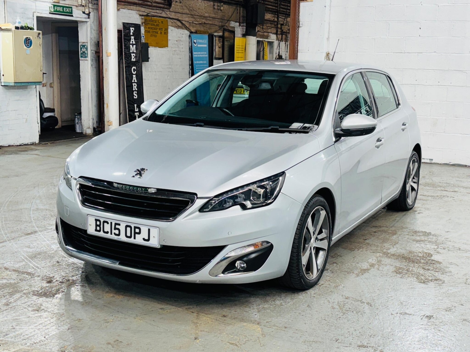 Used Peugeot 308 2015 for sale - 76399183: Photo 4