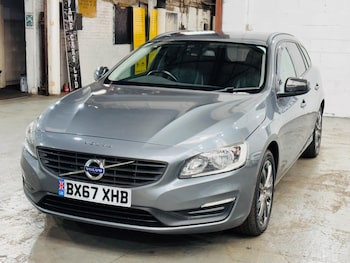 Used Volvo V60 2017 for sale - 75519291: Photo