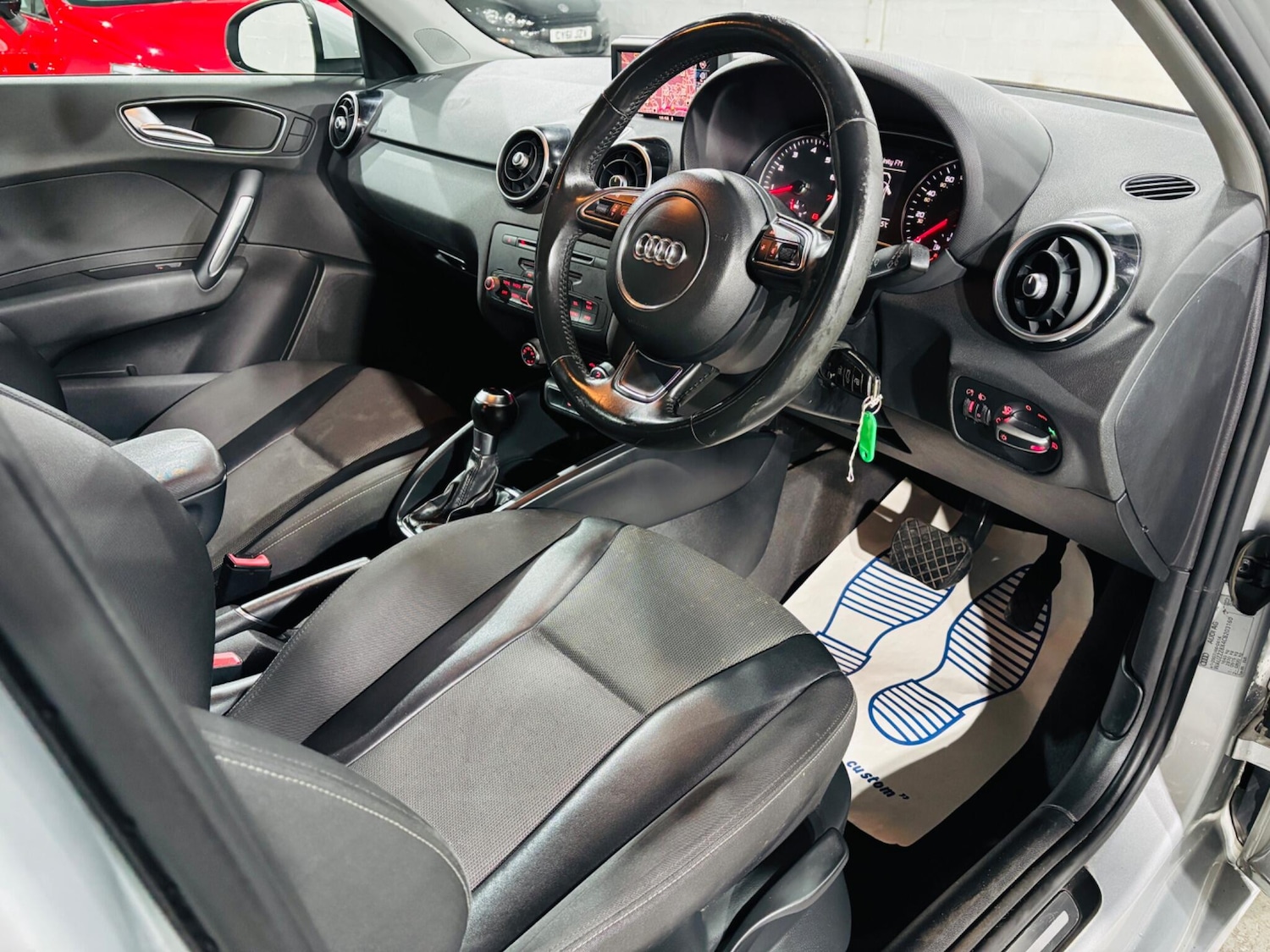 Used Audi A1 for sale - 76996745: Photo 10