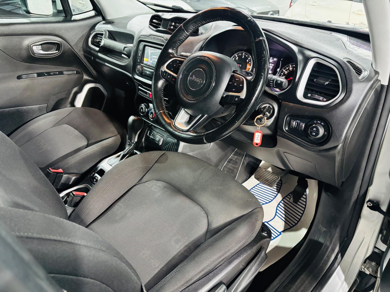 Used Jeep Renegade 2017 for sale - 76975871: Photo 10