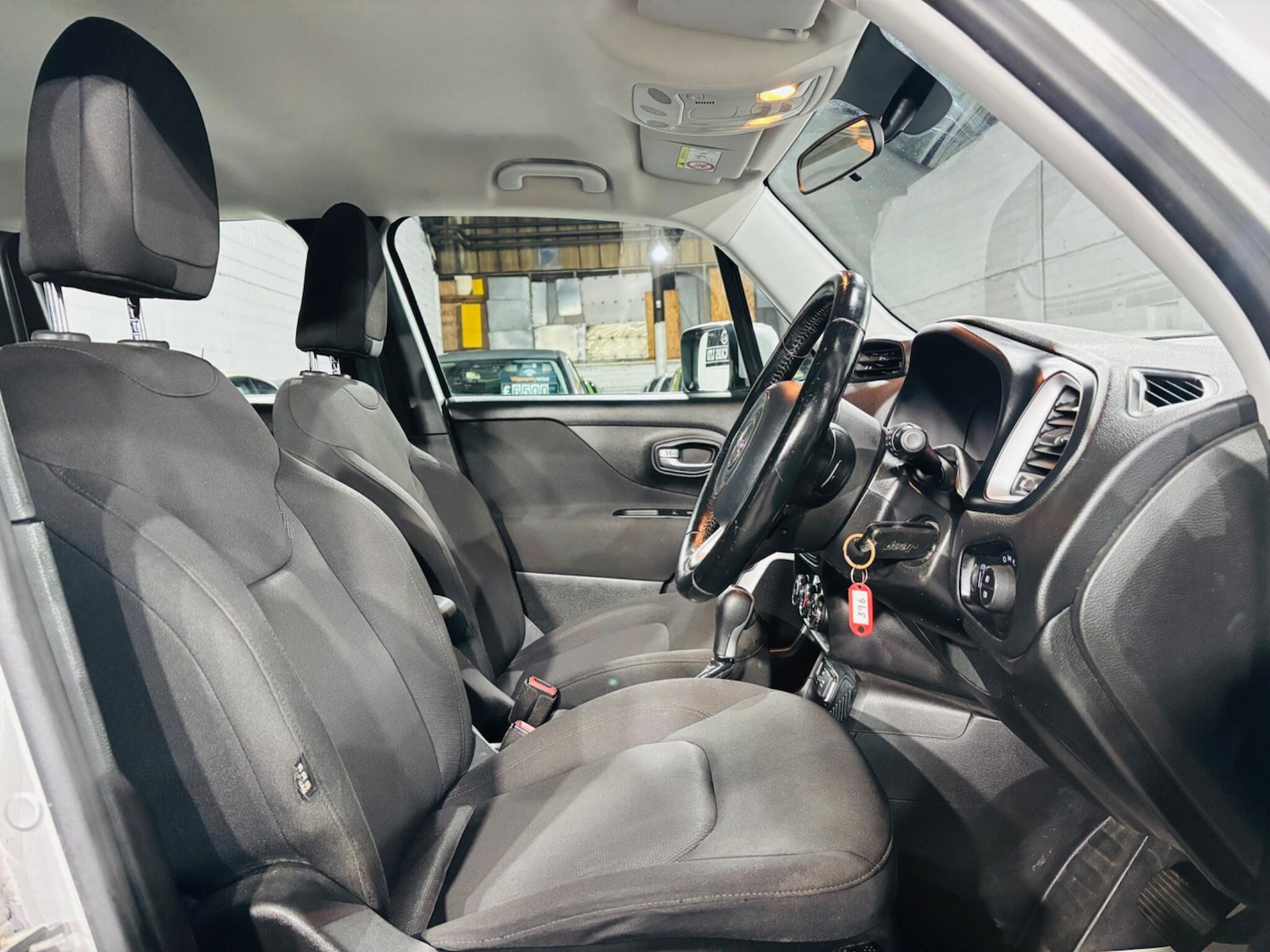 Used Jeep Renegade 2017 for sale - 76975871: Photo 13