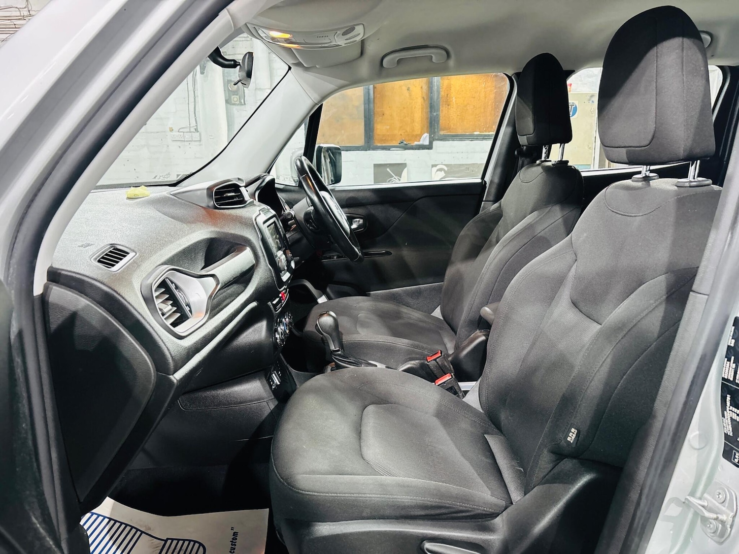 Used Jeep Renegade 2017 for sale - 76975871: Photo 15