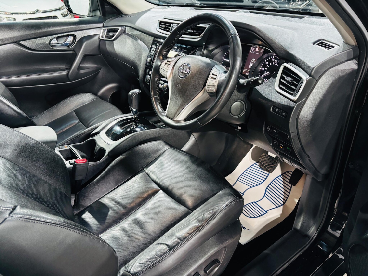 Used Nissan X-Trail 2017 for sale - 77162940: Photo 10