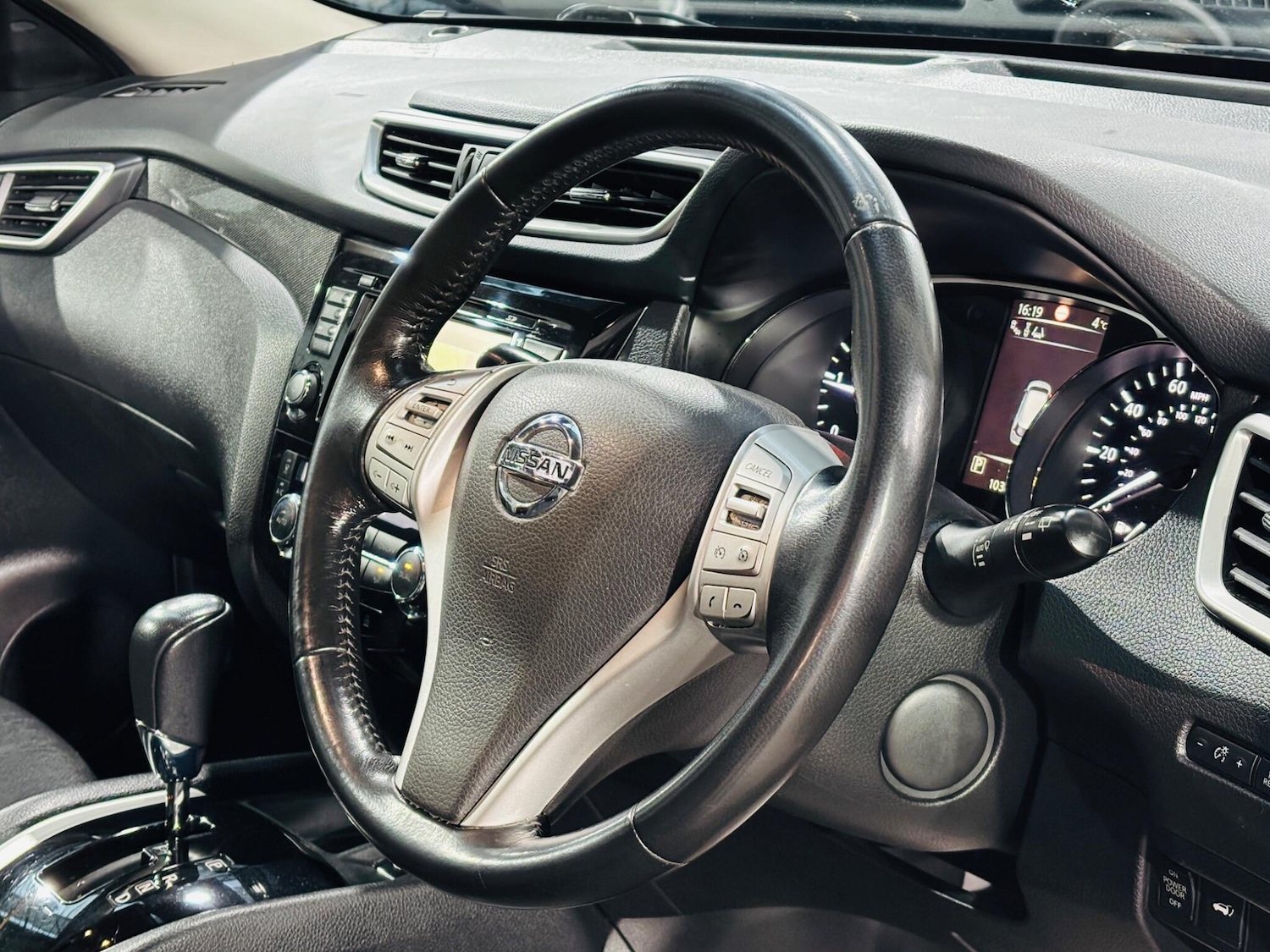 Used Nissan X-Trail 2017 for sale - 77162940: Photo 11