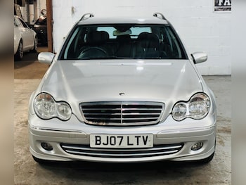 Used Mercedes-Benz C-Class 2007 for sale - 76122249: Photo