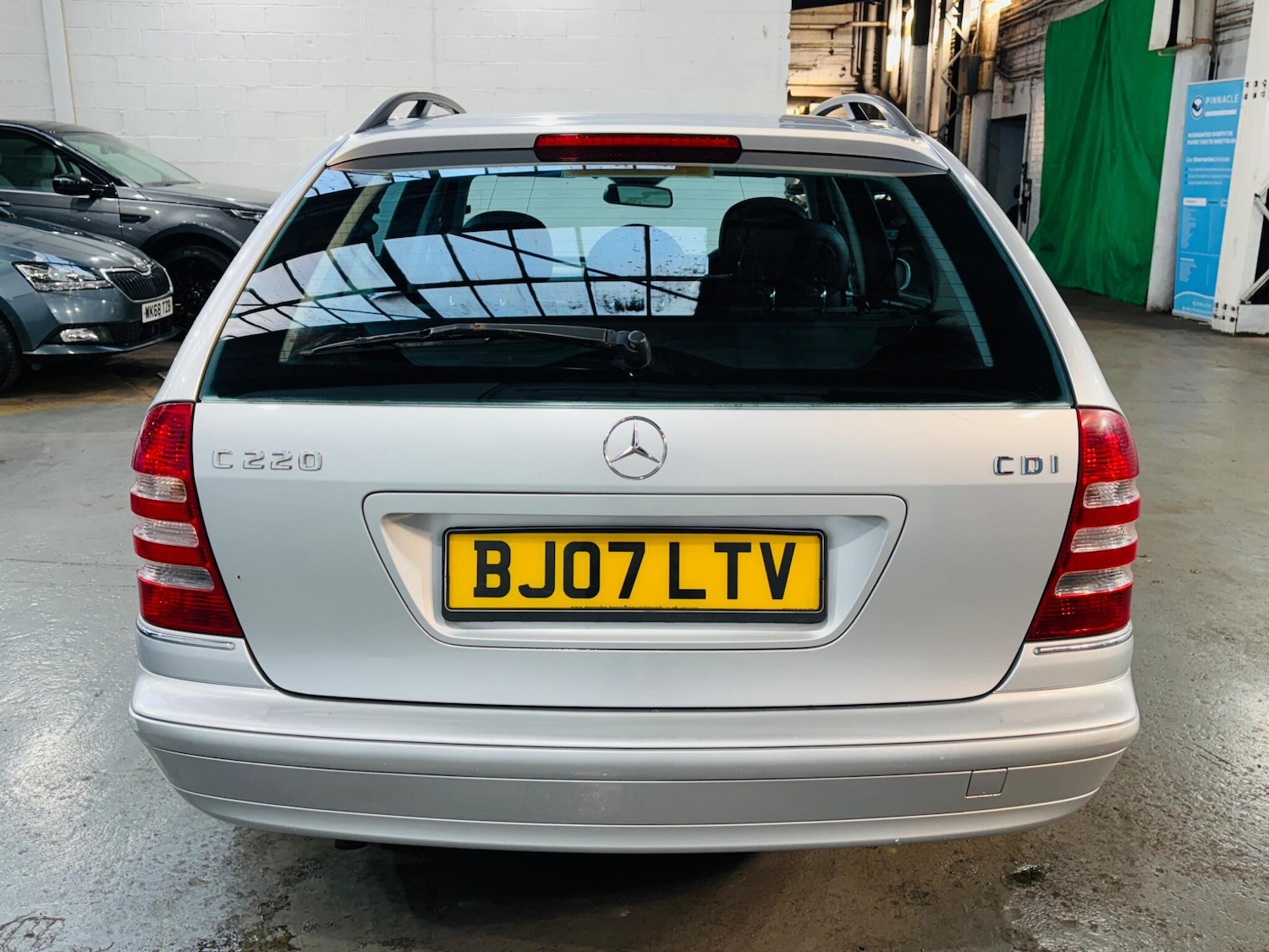 Used Mercedes-Benz C-Class 2007 for sale - 76122249: Photo 6