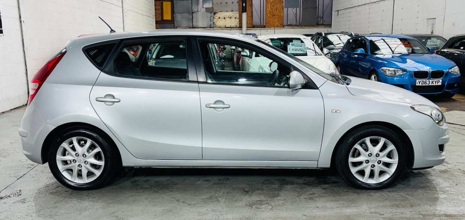 Used Hyundai i30 2010 for sale - 77386324: Photo 8