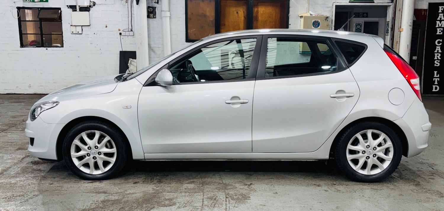 Used Hyundai i30 2010 for sale - 77386324: Photo 9