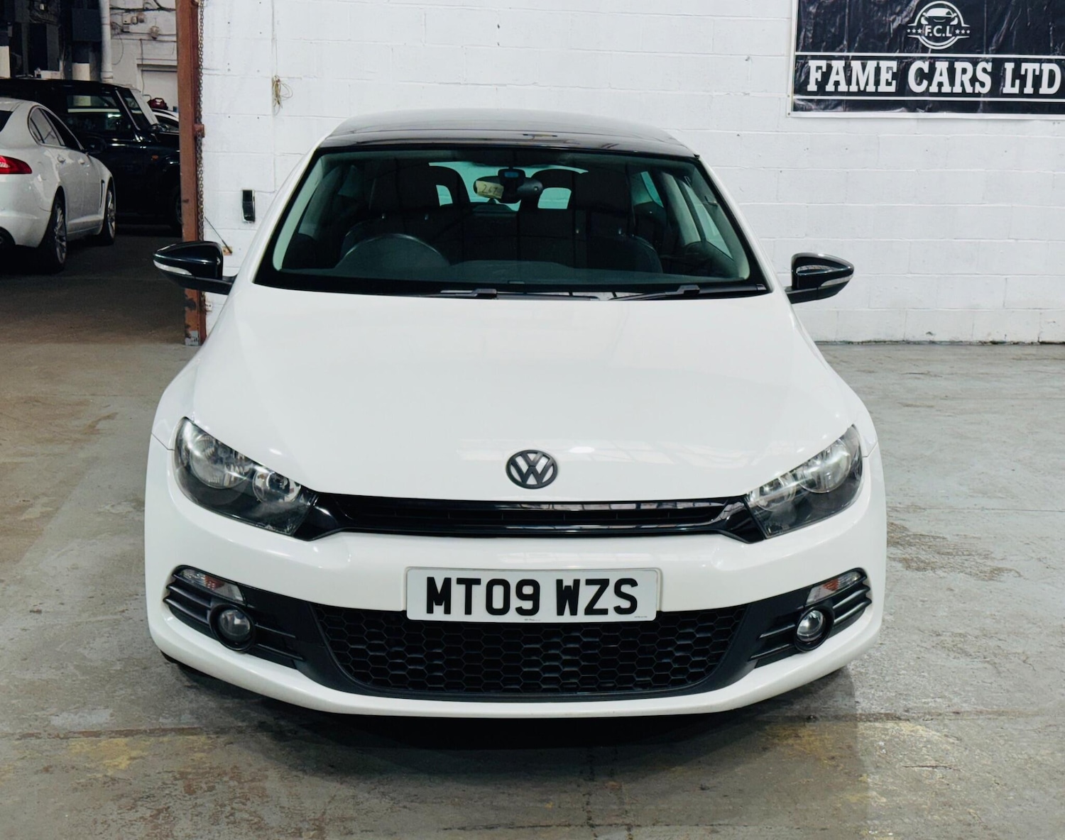 Used Volkswagen Scirocco for sale - 77807871: Photo 2