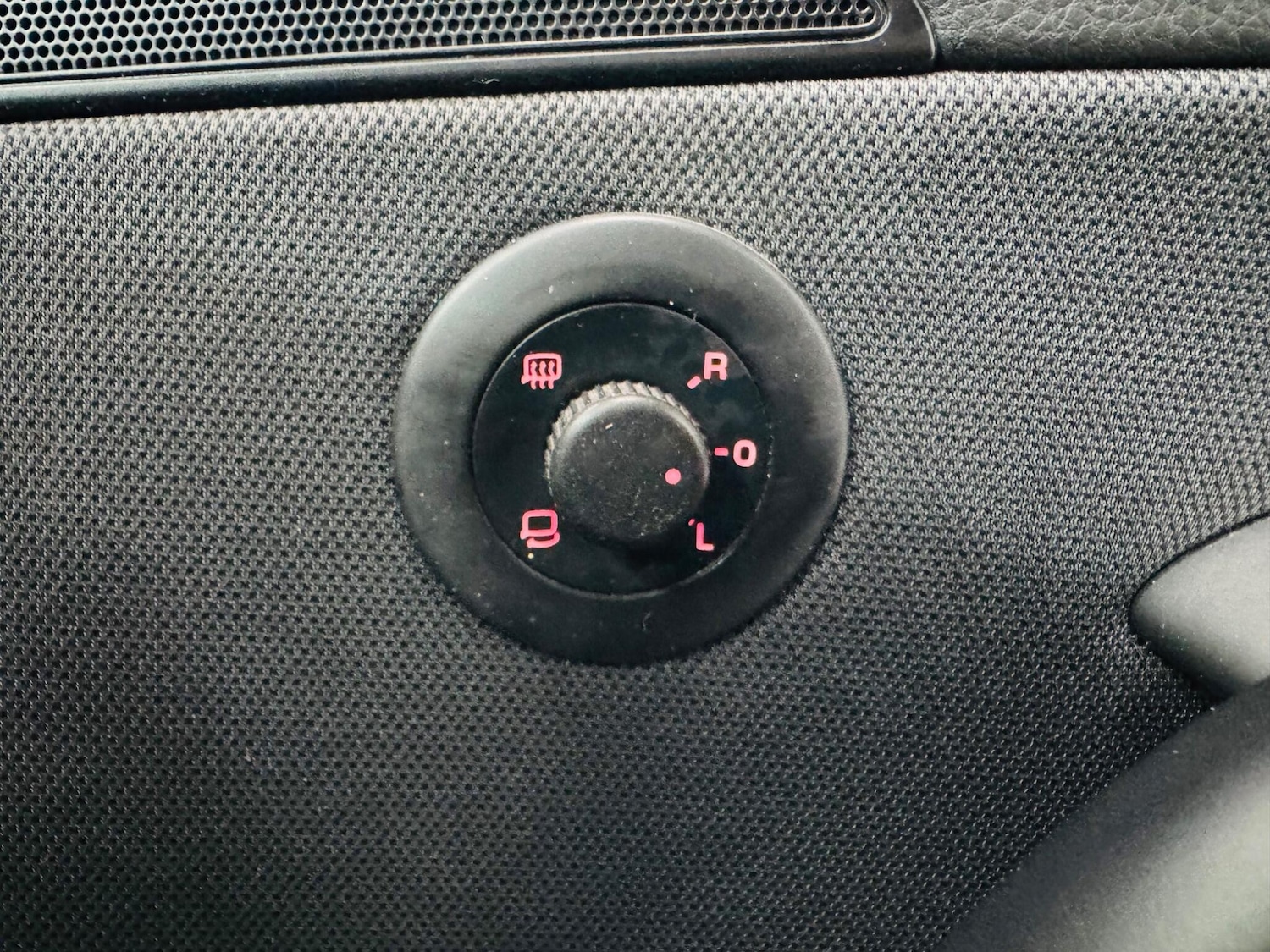 Used Volkswagen Scirocco for sale - 77807871: Photo 31