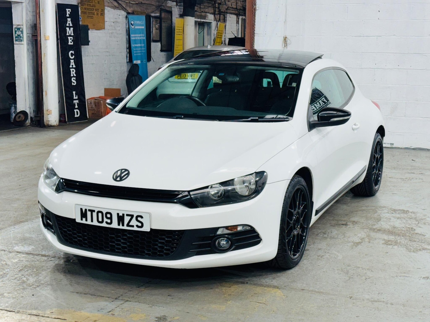 Used Volkswagen Scirocco for sale - 77807871: Photo 4
