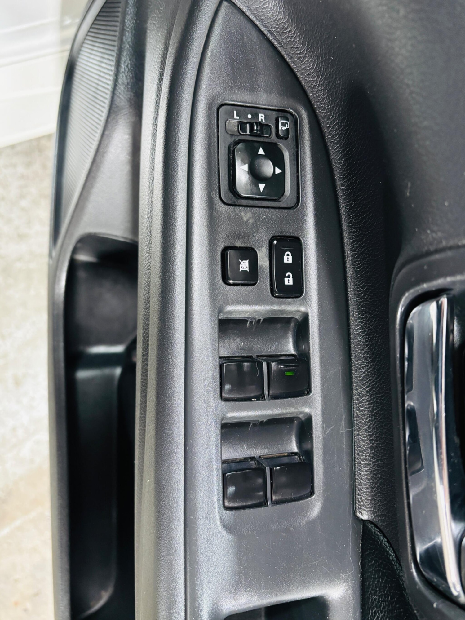 Used Mitsubishi Outlander for sale - 77925962: Photo 33