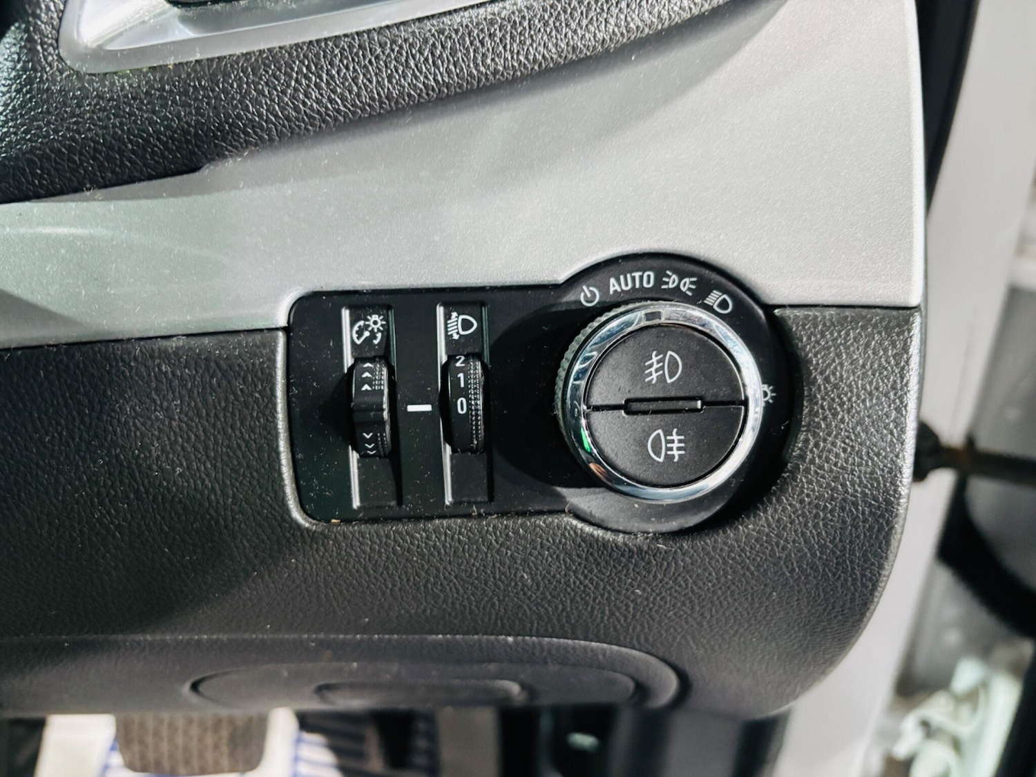 Used Vauxhall Mokka 2015 for sale - 76996786: Photo 17