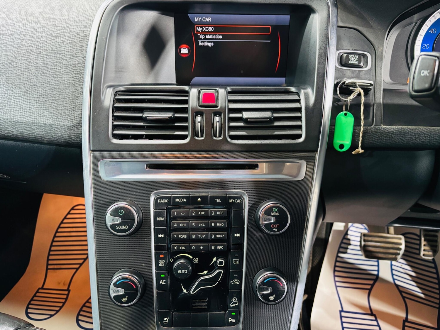 Used Volvo XC60 for sale - 77925239: Photo 21