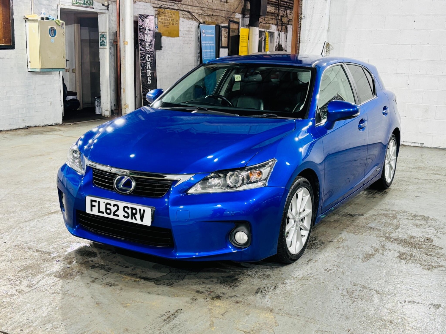 Used Lexus CT 2012 for sale - 76370519: Photo 4
