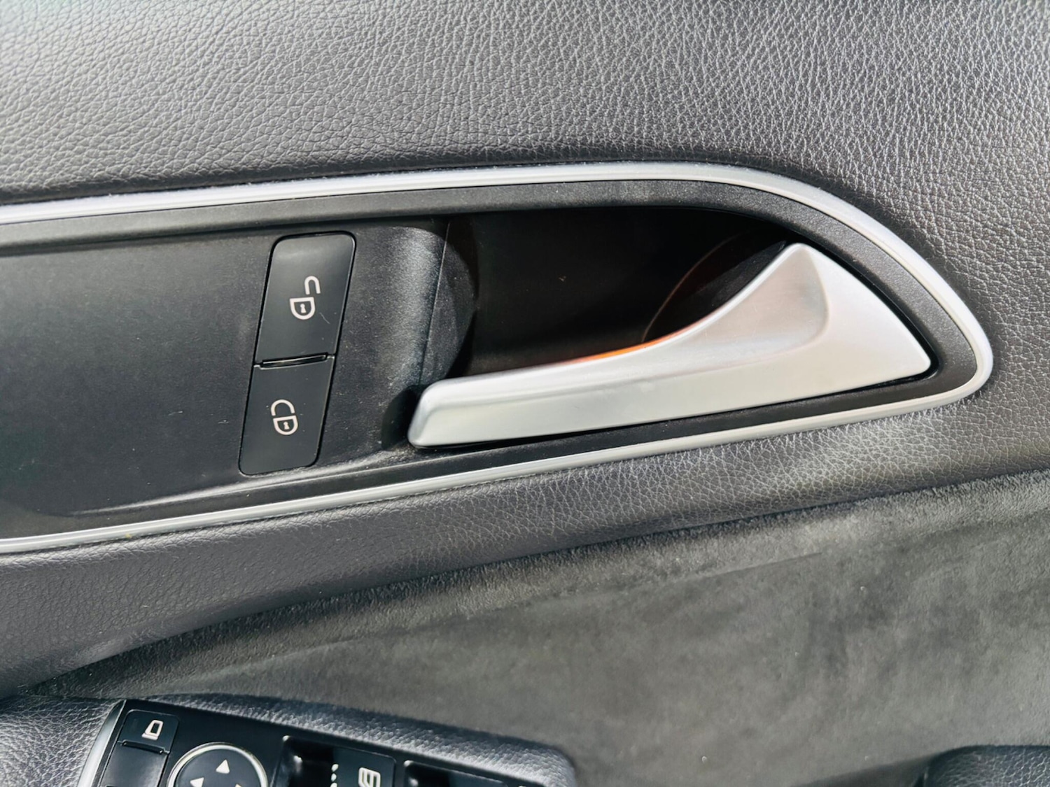 Used Mercedes-Benz A-Class 2015 for sale - 77768664: Photo 18