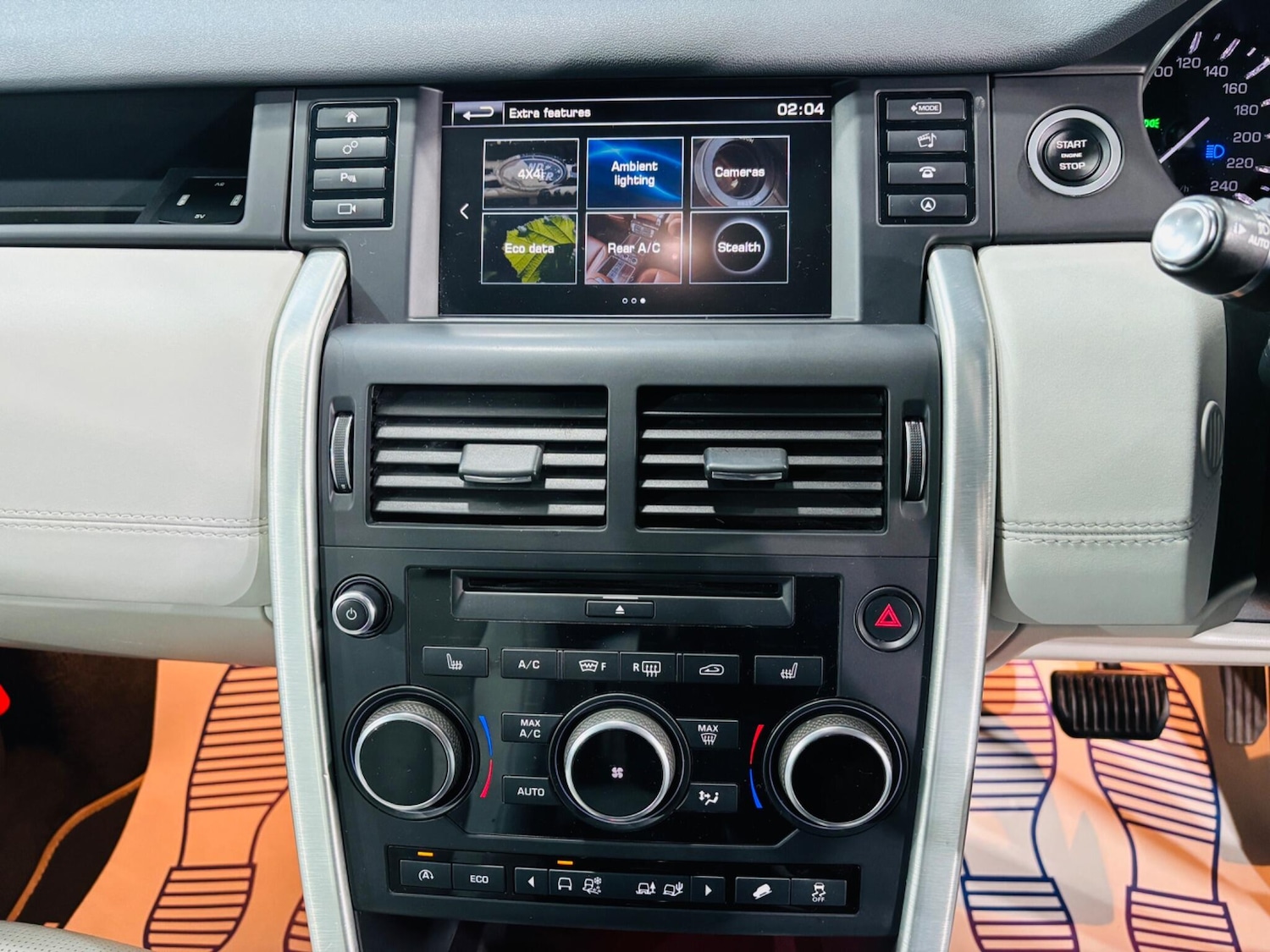 Used Land Rover Discovery Sport for sale - 76476660: Photo 15