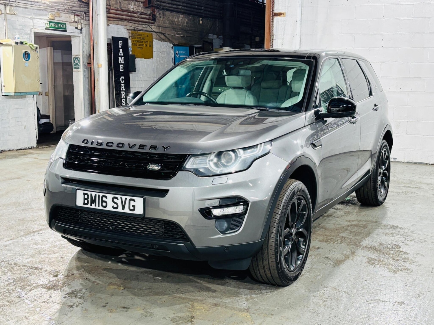 Used Land Rover Discovery Sport for sale - 76476660: Photo 4