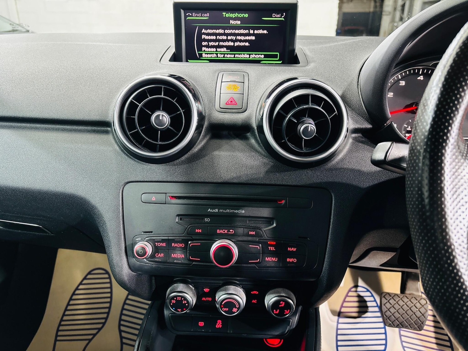 Used Audi A1 2011 for sale - 77021229: Photo 22