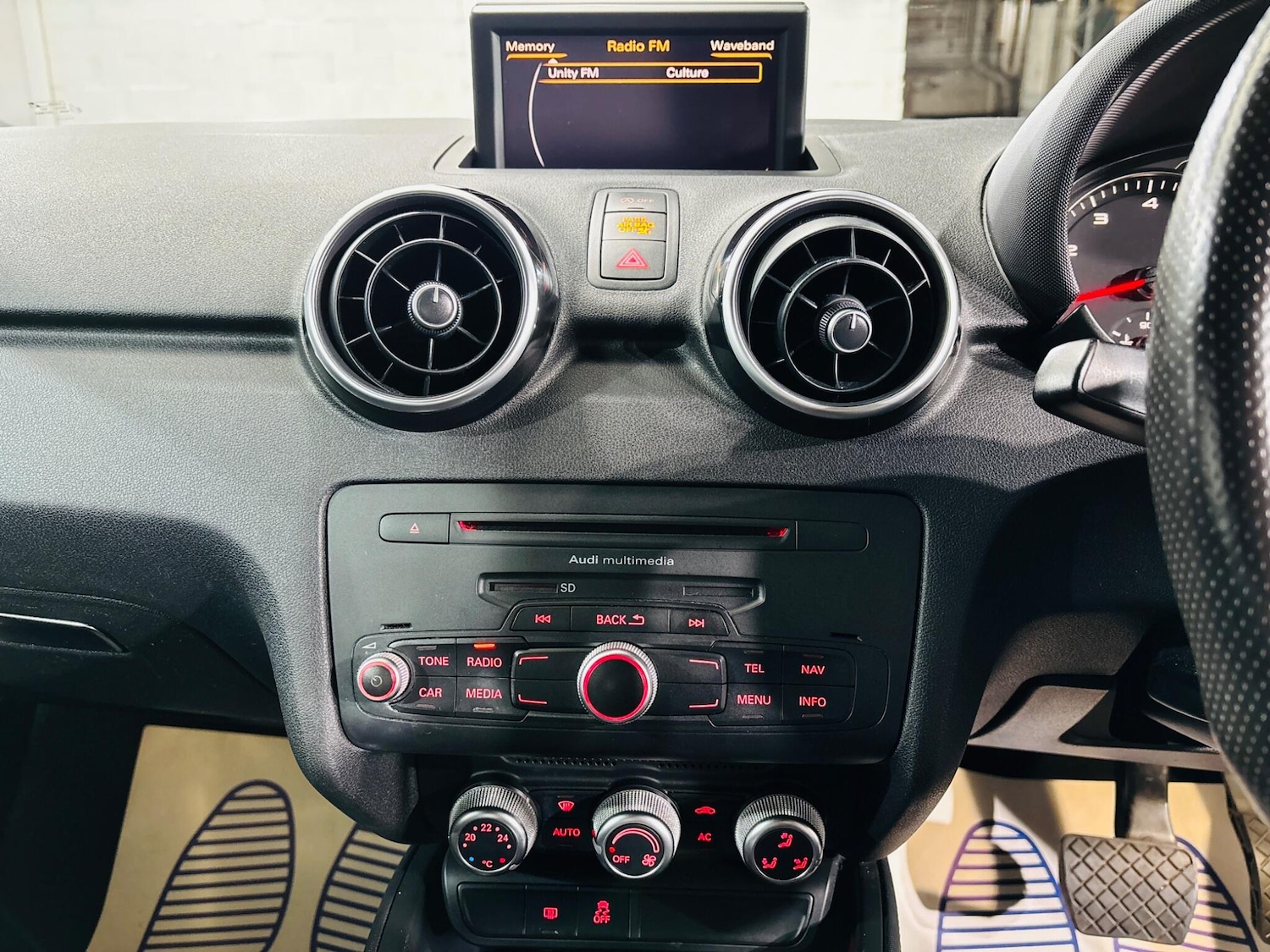 Used Audi A1 2011 for sale - 77021229: Photo 25