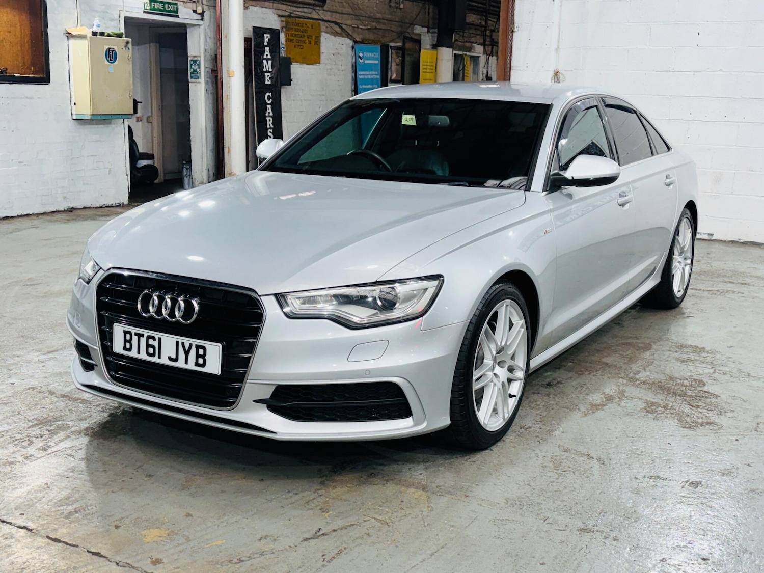 Used Audi A6 Saloon 2011 for sale - 76307871: Photo 4