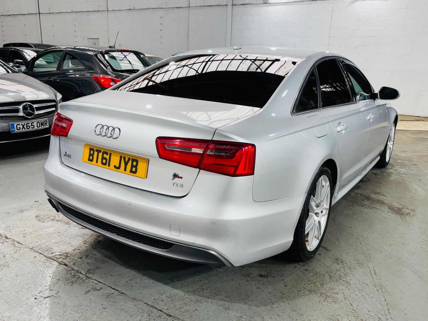 Used Audi A6 Saloon 2011 for sale - 76307871: Photo 5