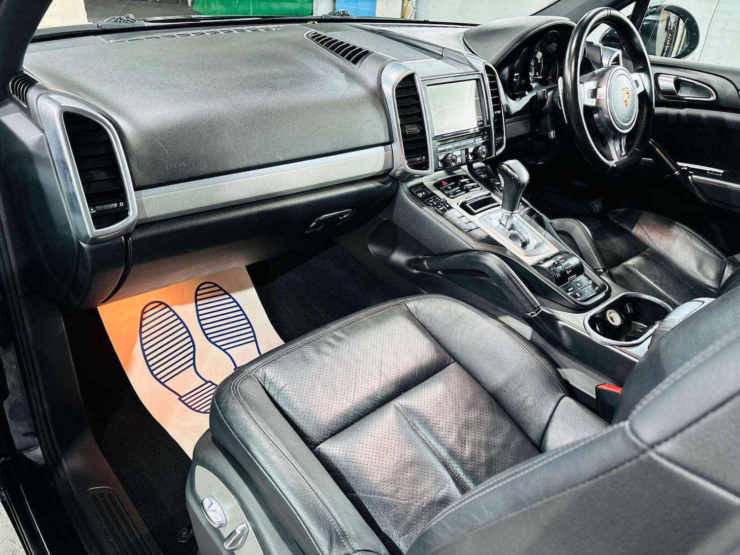 Used Porsche Cayenne 2011 for sale - 77191066: Photo 14