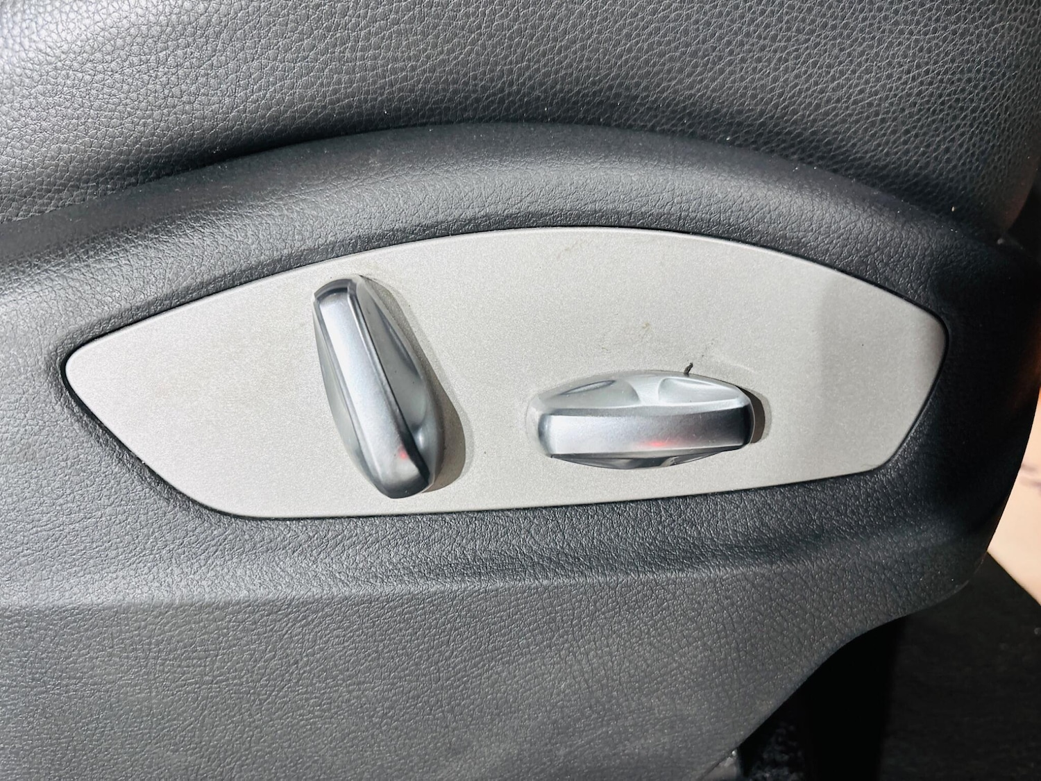 Used Porsche Cayenne 2011 for sale - 77191066: Photo 19