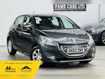 Used Peugeot 208 2013 for sale - 79106733: Photo