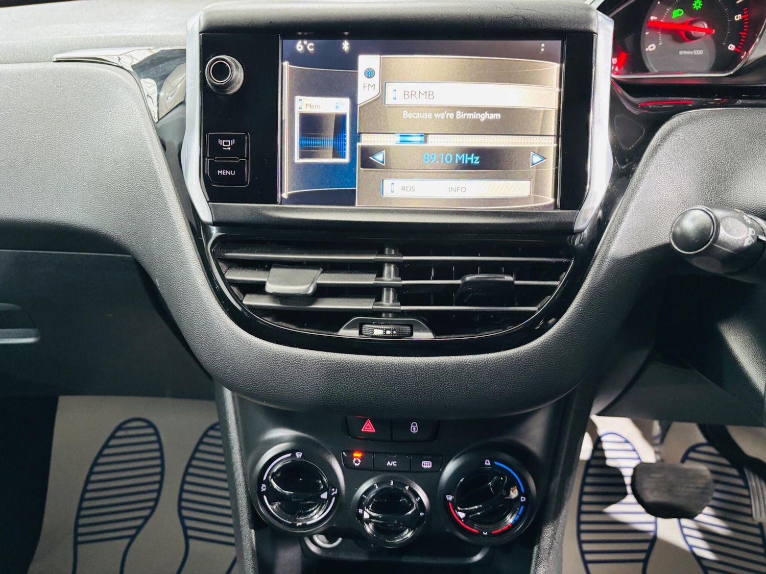 Used Peugeot 208 2013 for sale - 77344671: Photo 21