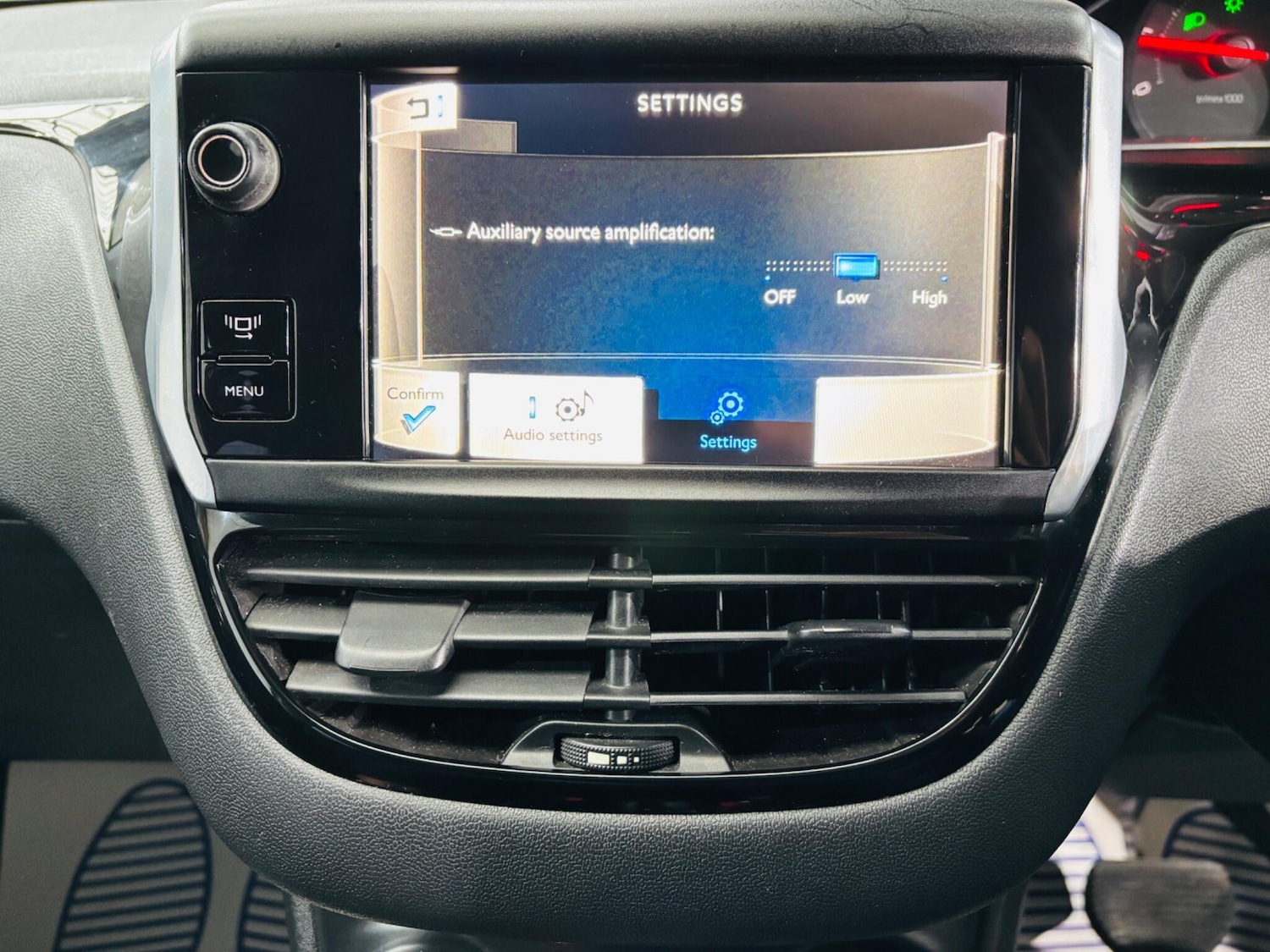 Used Peugeot 208 2013 for sale - 77344671: Photo 24