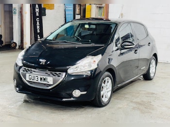 Used Peugeot 208 2013 for sale - 77344671: Photo