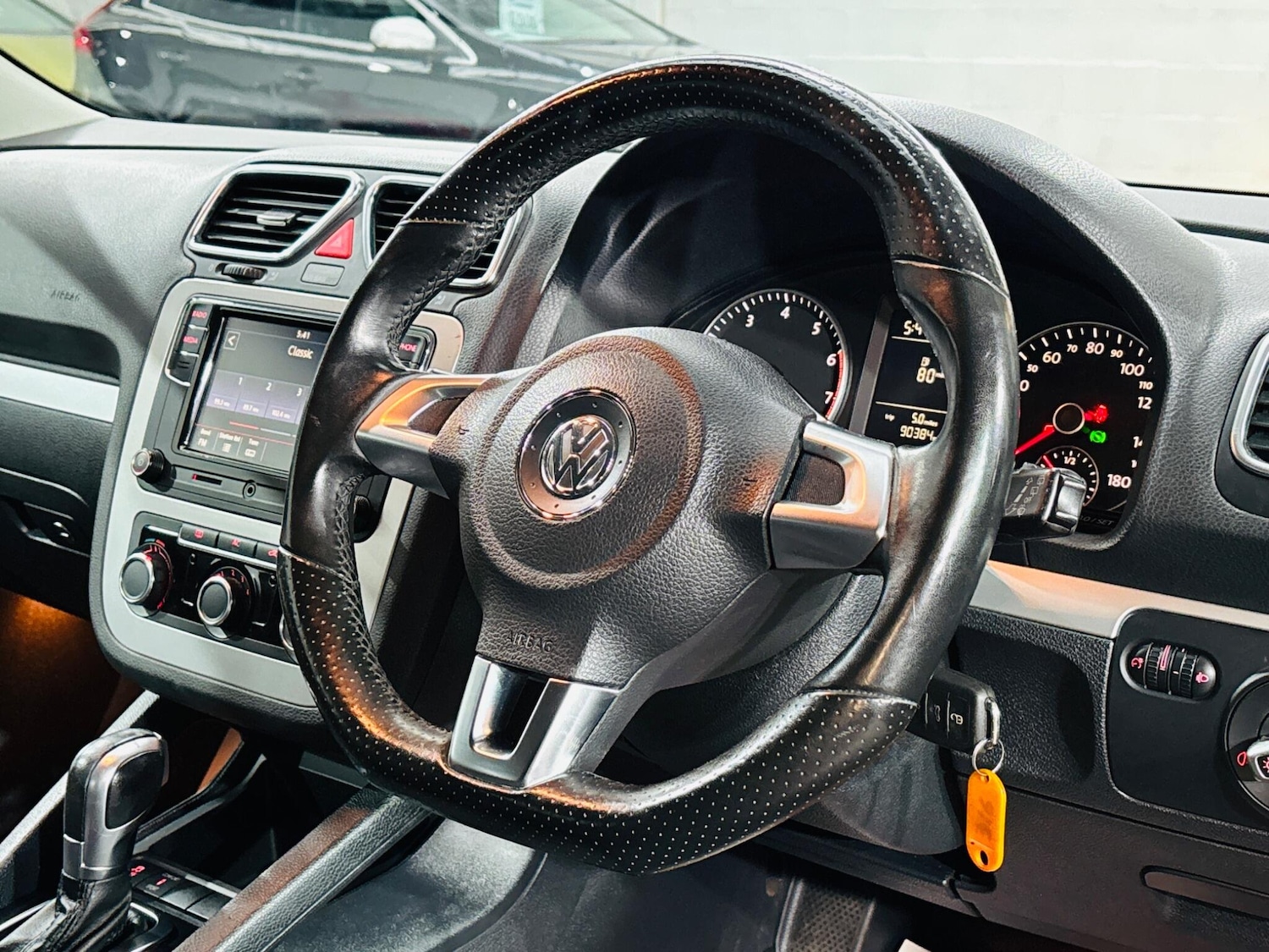 Used Volkswagen Scirocco 2011 for sale - 76499840: Photo 11