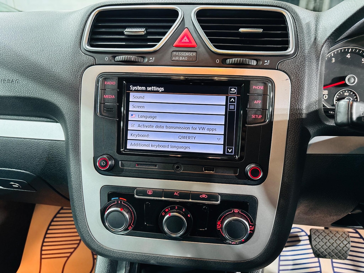 Used Volkswagen Scirocco 2011 for sale - 76499840: Photo 28