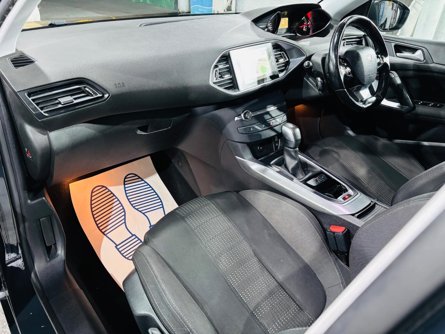 Used Peugeot 308 2017 for sale - 76560971: Photo 14