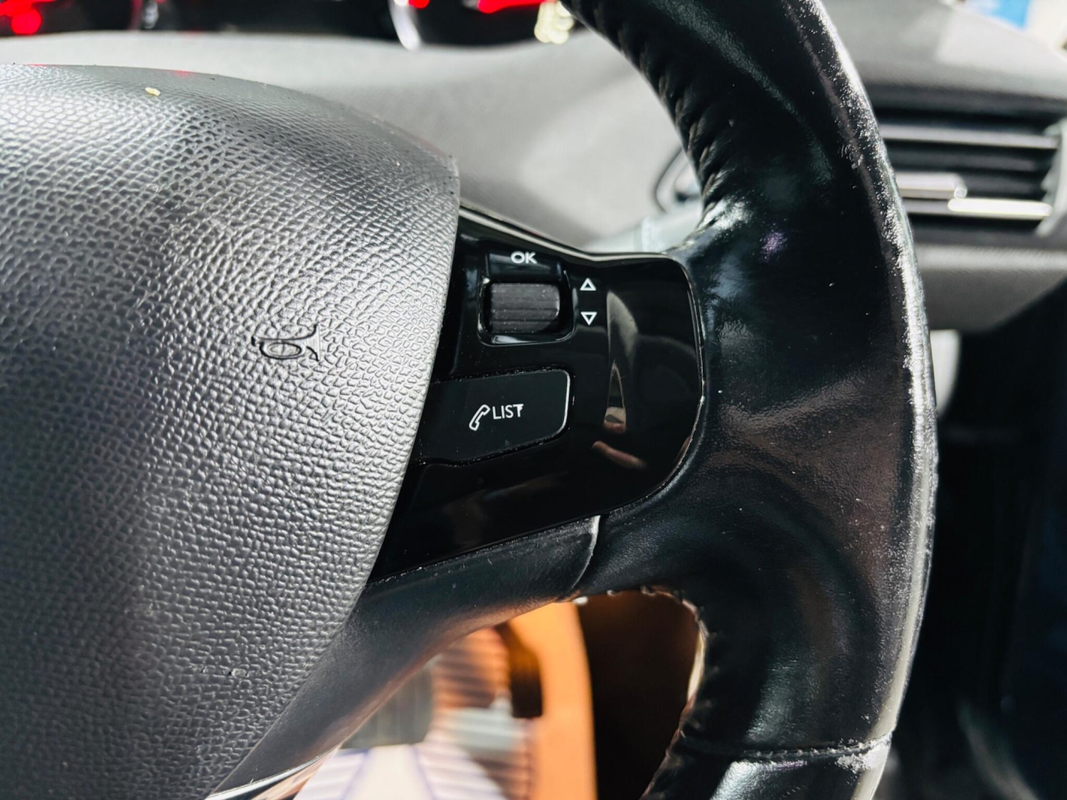 Used Peugeot 308 2017 for sale - 76560971: Photo 19