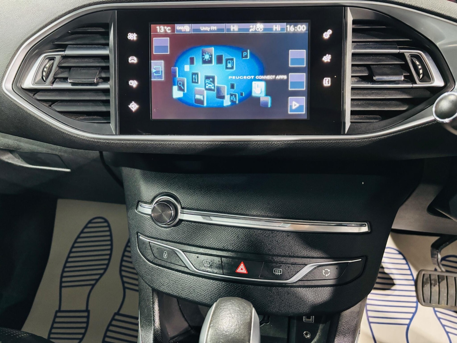 Used Peugeot 308 2017 for sale - 76560971: Photo 24