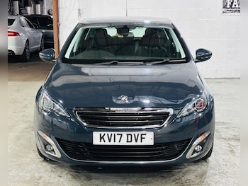Used Peugeot 308 2017 for sale - 76560971: Photo