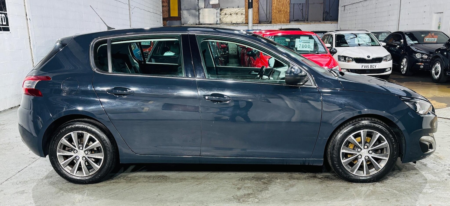 Used Peugeot 308 2017 for sale - 76560971: Photo 8