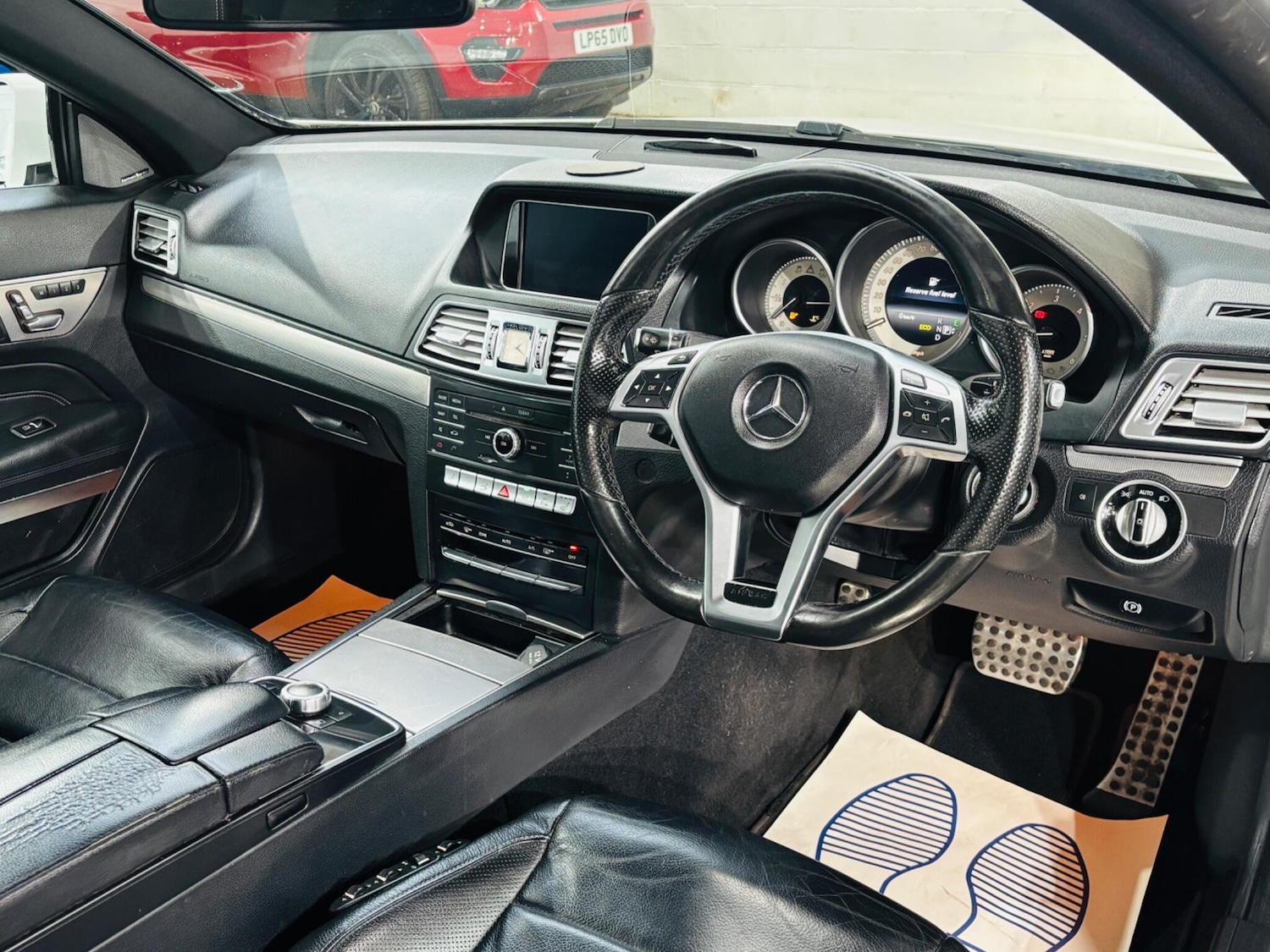 Used Mercedes-Benz E Class for sale - 77957452: Photo 11