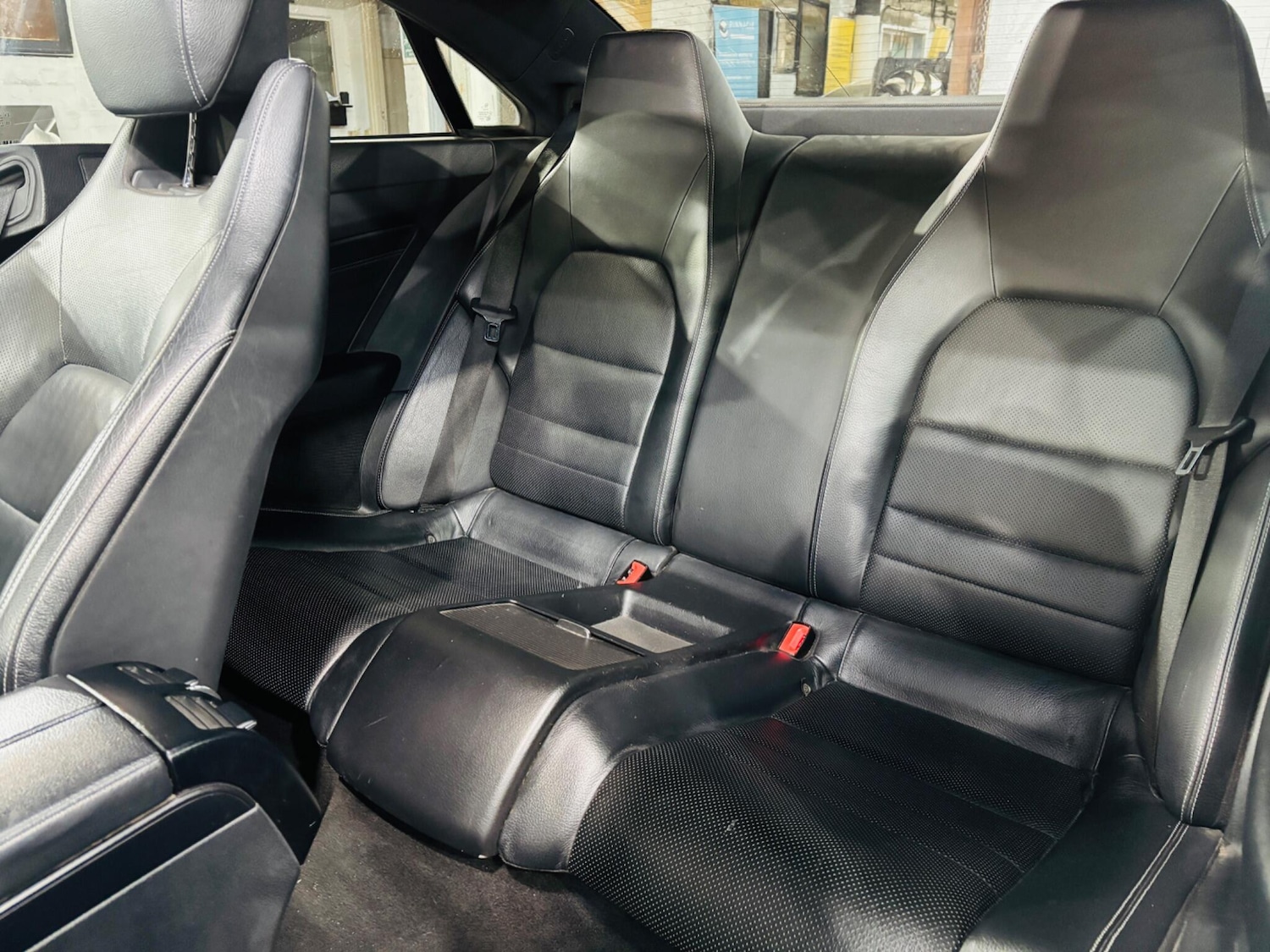 Used Mercedes-Benz E Class for sale - 77957452: Photo 17