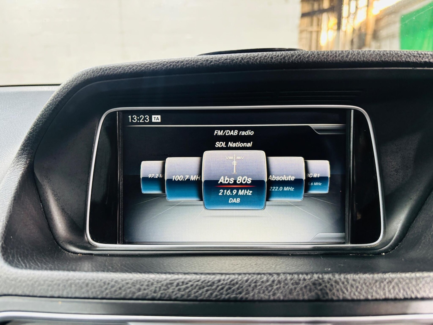 Used Mercedes-Benz E Class for sale - 77957452: Photo 24