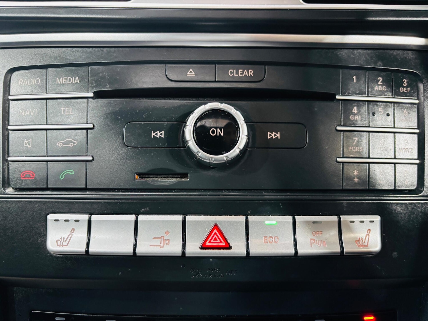 Used Mercedes-Benz E Class for sale - 77957452: Photo 40