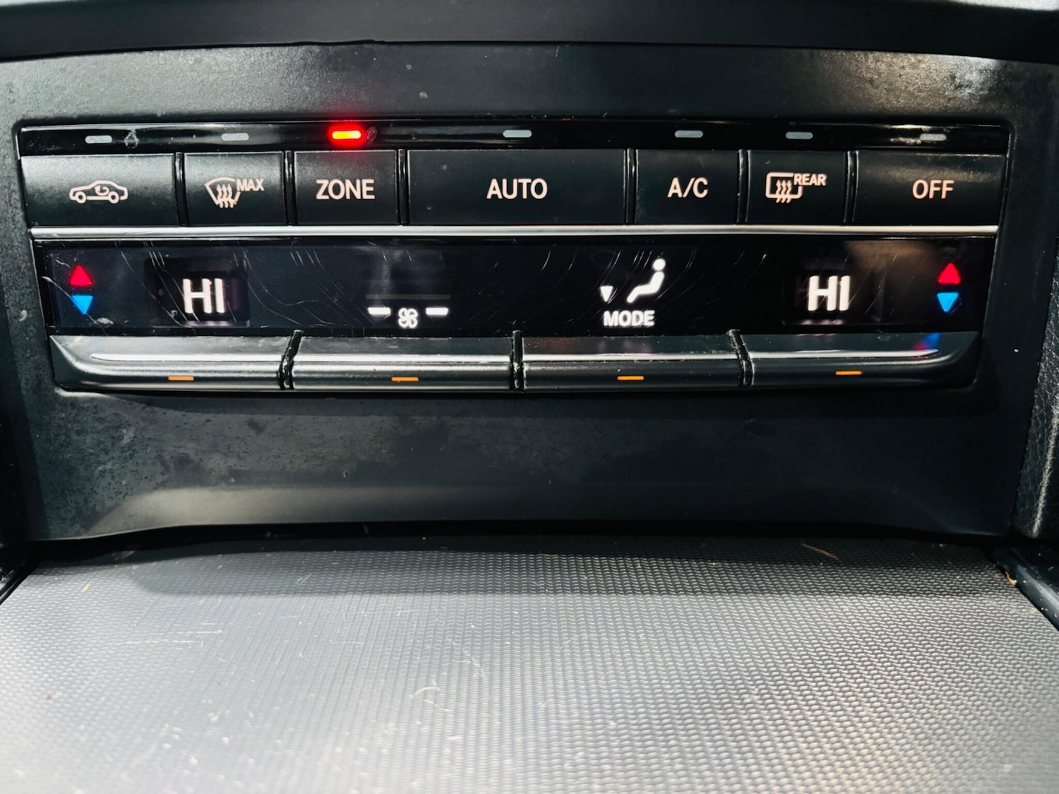 Used Mercedes-Benz E Class for sale - 77957452: Photo 41